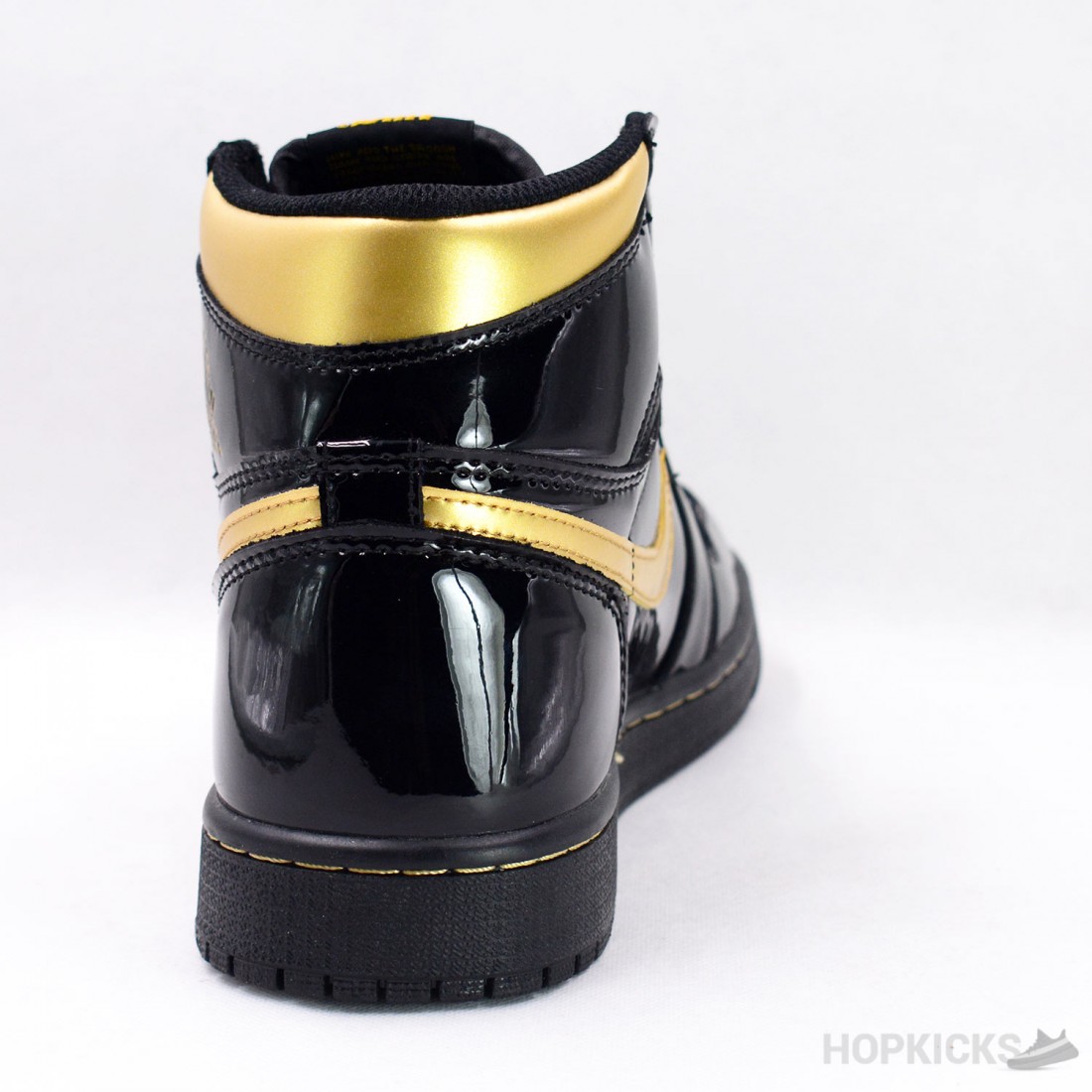 aj1 high black gold